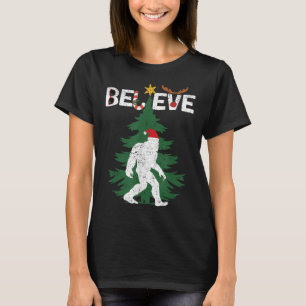 Camiseta Believe Bigfoot Sasquatch Yeti Santa Hat Navidades