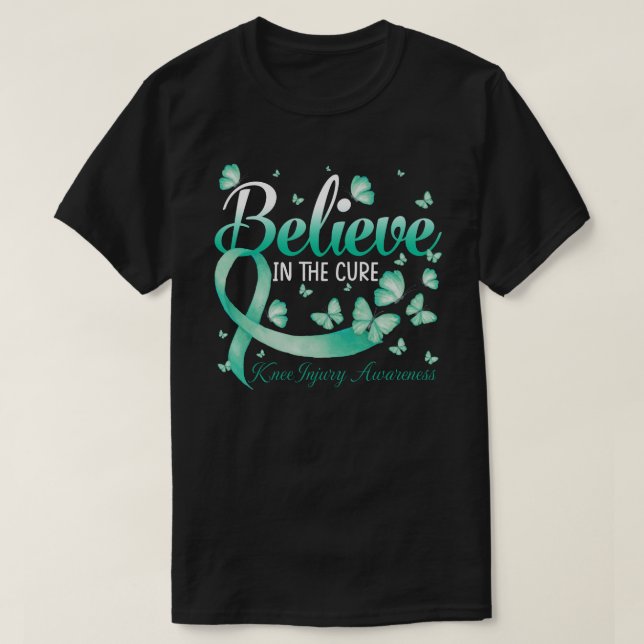 Camiseta Believe In The Cure Knee Injury Awareness Butterfl (Diseño del anverso)