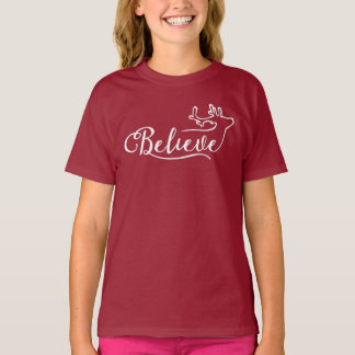 Camiseta Believe Reindeer Script Shirt – Minimal Christmas 