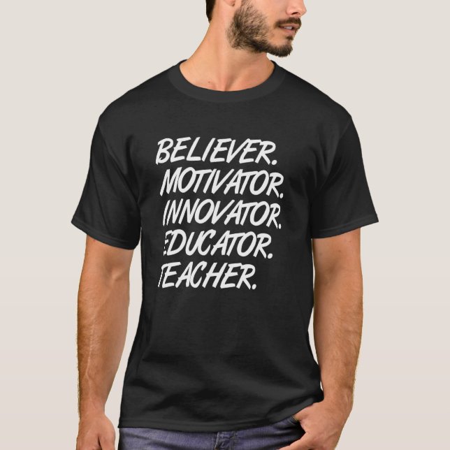 Camiseta Believer Motivator Innovator Educator Stud (Anverso)