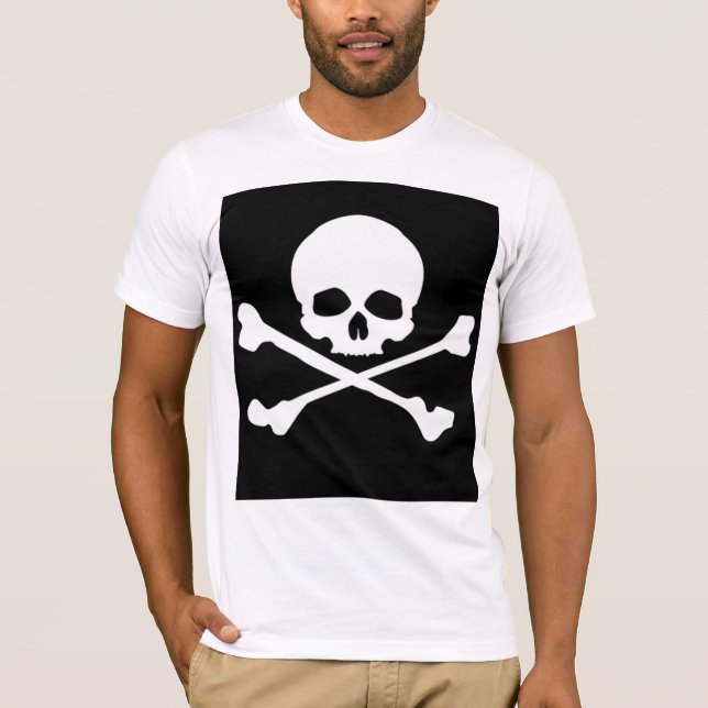 Camiseta Bella+Canvas Bandeira Pirata Clássica (Anverso)