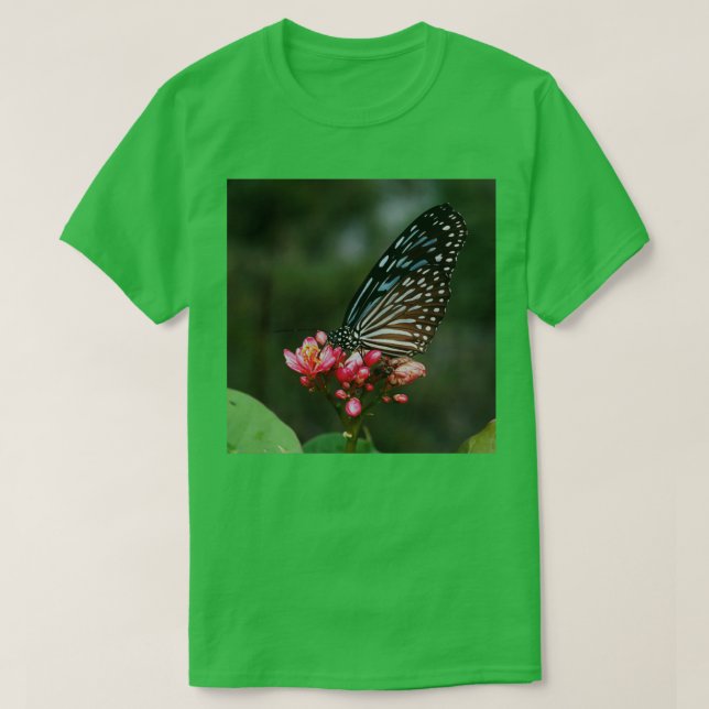 Camiseta Belleza de mariposa (Diseño del anverso)