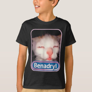 Camiseta Benadryl Meme Cat Funny Cat Amantes a Gato Mamá Ga