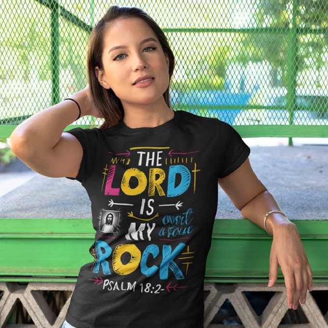 Camiseta Bendiciones Divinas: El Señor Es Mi Roca (Subido por el creador)
