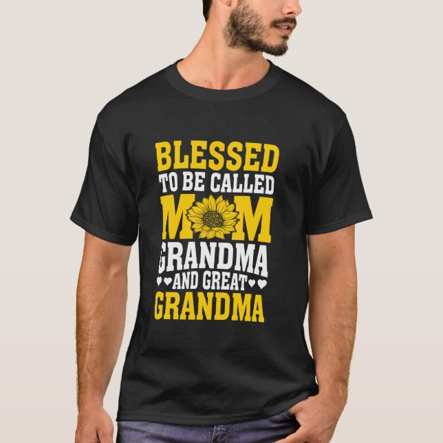 Camiseta Bendita De Ser Llamada Mamá Abuela Gran Abuela Mot (Anverso)