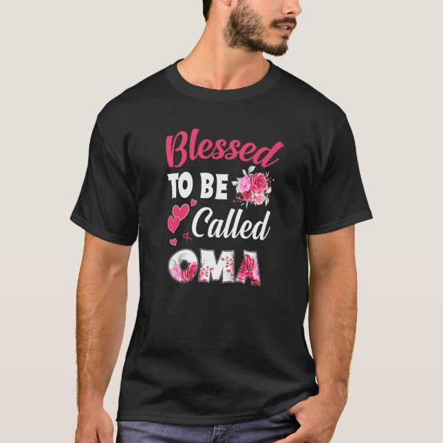 Camiseta Bendita Por Ser Llamada Oma Famosa Floral Madres D (Anverso)