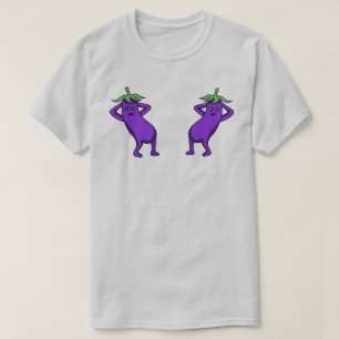 Camiseta Berenjenas lindas posando dibujadas a mano estilo