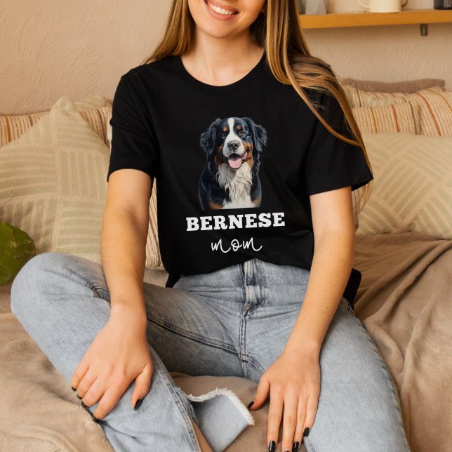 Camiseta Bernese Lovers Mom, Bernese Mountain Dog T-Shirt (Subido por el creador)