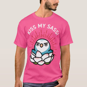 Camiseta Besa Mi Sass - Hilda The Sassy Lovebird