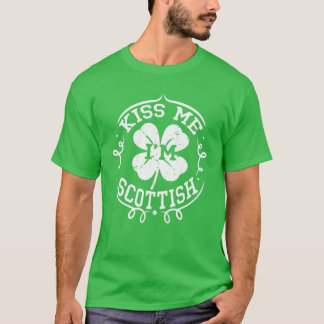 Camiseta Bésame soy escocés gracioso Día de San Patricio Ve