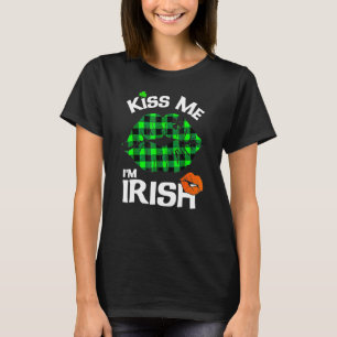 Camiseta Bésame soy irlandés de los labios de búfalo clover