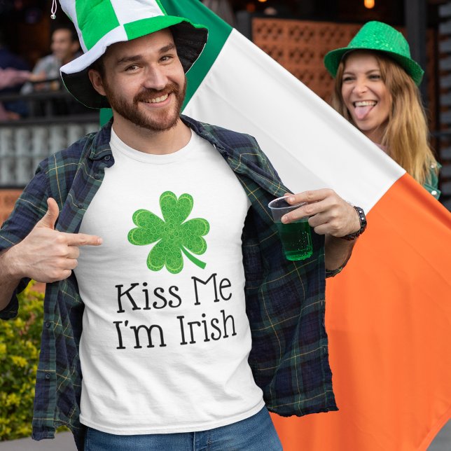Camiseta Bésame soy irlandés por el Día de San Patricio (Subido por el creador)
