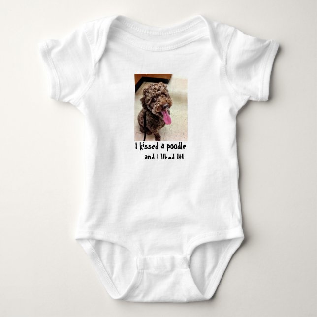 Camiseta Besé un caniche (Anverso)