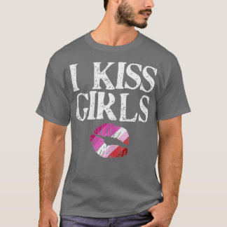 Camiseta Beso a Chicas Orgullo Lesbiano Levanta Bandera Gay