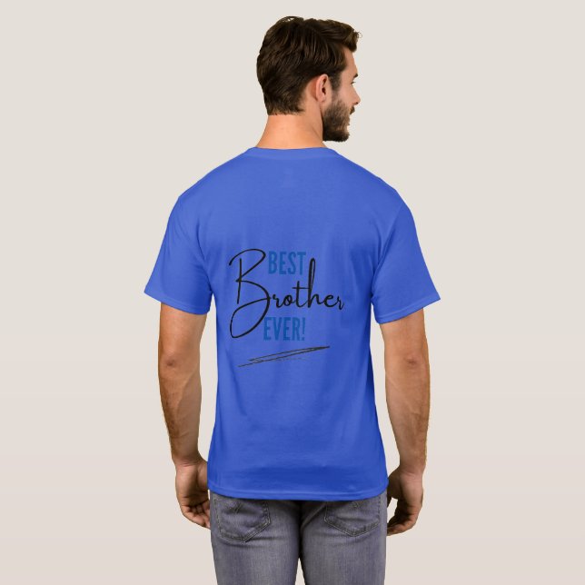 Camiseta Best Brother Ever Out Of World Basic Dark T-Shirt (Reverso completo)