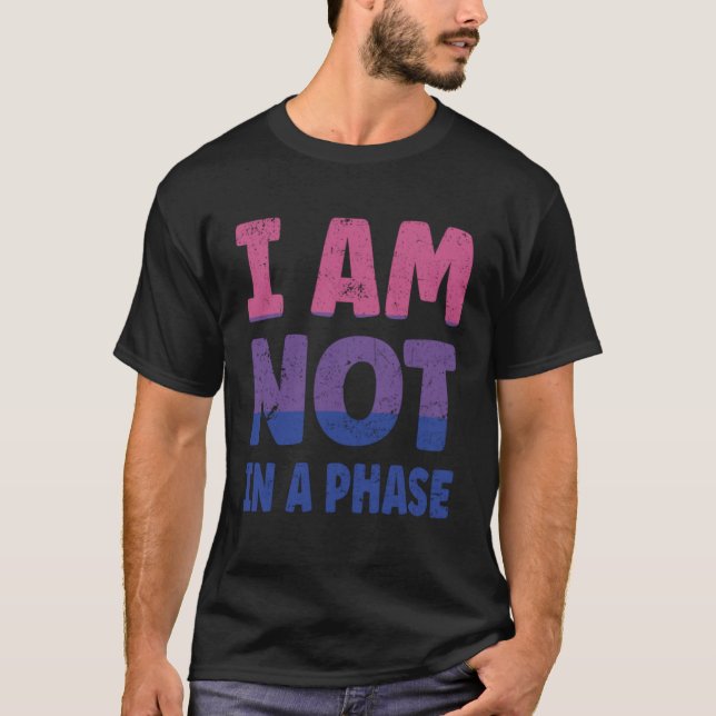 Camiseta Bi Flag I am not in a Phase LGBTQ (Anverso)