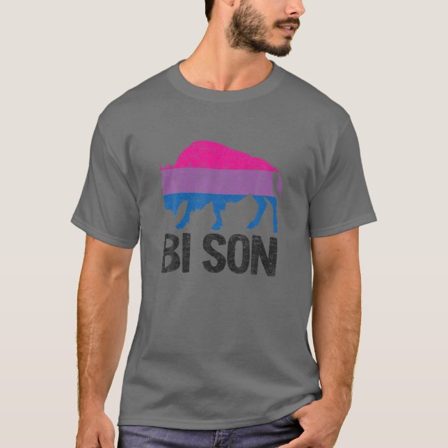 Camiseta Bi Son Funny Orgullo Bisexual Pun Arcoiris Bandera (Anverso)