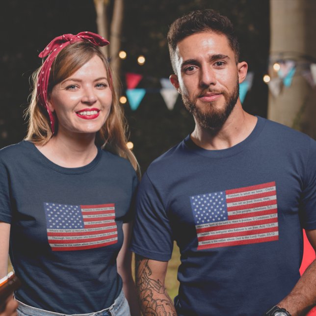 Camiseta Biblia de la bandera americana con versículos (Subido por el creador)