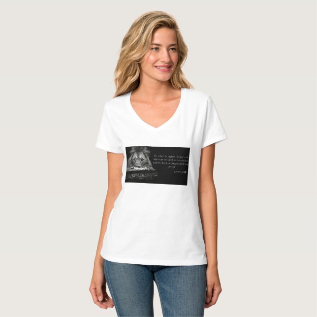 Camiseta Biblia Verse Scripture 1 Peter 5:8 V-Cuello femeni (Anverso completo)