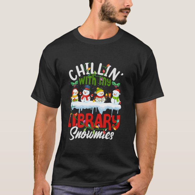 Camiseta Biblioteca Chillin with My Library Snowmies Navida (Anverso)