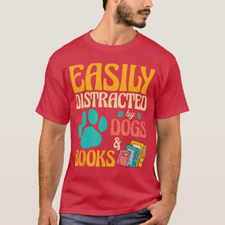 Camiseta Biblioteca Vintage Fácilmente Distraída por Libros