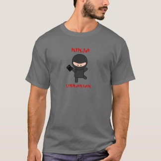Camiseta Bibliotecario de Ninja con el libro