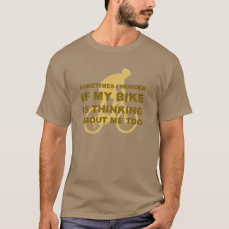 Camiseta Bici de ciclo divertida que piensa en Biking