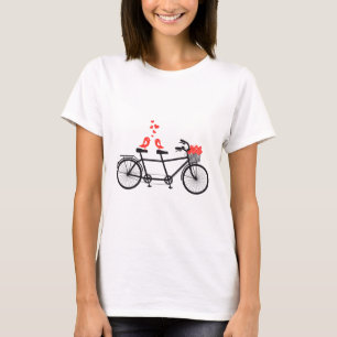 Camiseta bicicleta en tándem con los pájaros lindos del