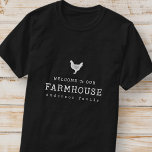 Camiseta Bienvenidos a nuestro campo de cultivo Pollo Rústi<br><div class="desc">El diseño está compuesto por un Rústico del País Moderno con tipografía "bienvenido a nuestra casa de campo". Disponible aquí: http://www.zazzle.com/store/selectpartysupplies</div>