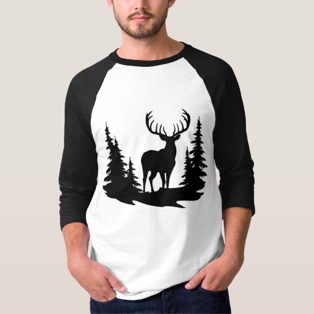 Camiseta Big Buck Entre El Vector De Árbol De Pino (Anverso)