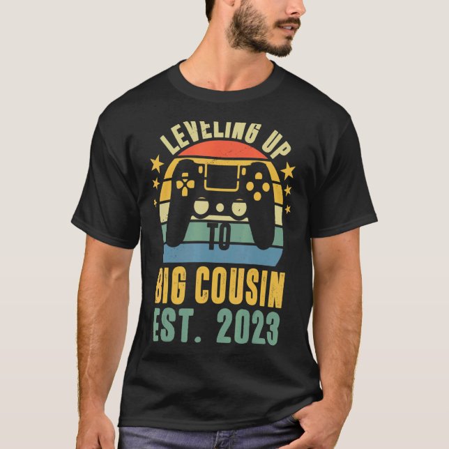 Camiseta Big Cousin 2023 Leveling Up to Cousin 2023 Baby An (Anverso)