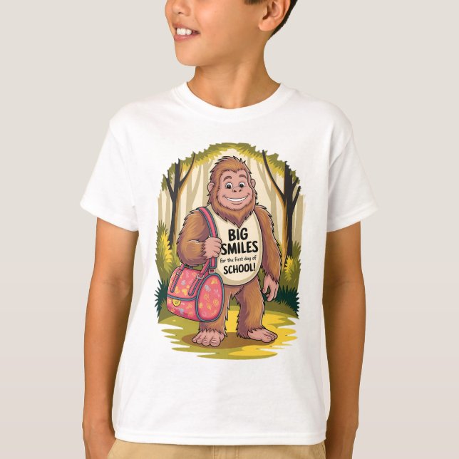 Camiseta Big Smiles First Day of School Bigfoot Kid's (Anverso)