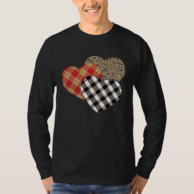 Camiseta Big Three Hearts Leopard Buffalo Plaid  Valentine' (Anverso)