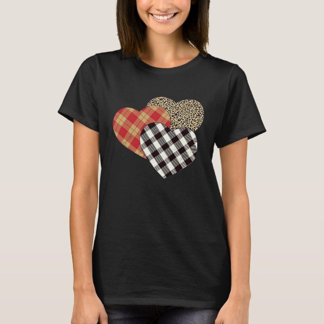 Camiseta Big Three Hearts Leopard Buffalo Plaid  Valentine' (Anverso)