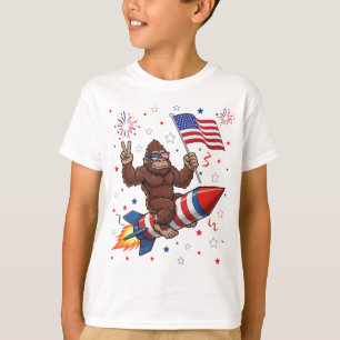 Camiseta Bigfoot 4 de julio cohete patriótico y fuegos arti
