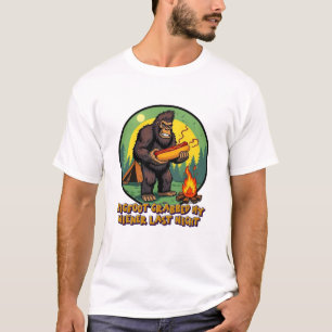 Camiseta Bigfoot Agarró Mi Salchicha Anoche