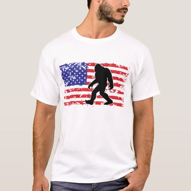 Camiseta Bigfoot and the American Flag (Anverso)