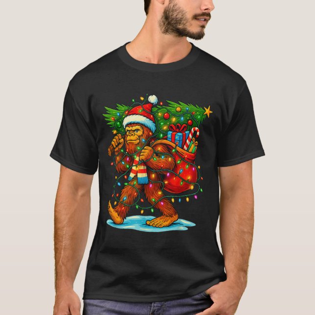Camiseta Bigfoot Christmas Tree Xmas Sasquatch Funny Lights (Anverso)