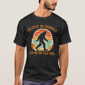 Camiseta Bigfoot Cree En Ti Mismo Sasquatch Divertido Hombr