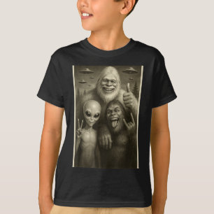 Camiseta Bigfoot Divertido, Alien, &amp; Yeti Sasquatch Roc