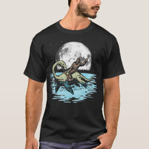 Camiseta Bigfoot Divertido Montando Nessie Monstruo del Lag