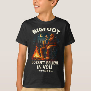 Camiseta Bigfoot divertido para hombres y mujeres que acamp