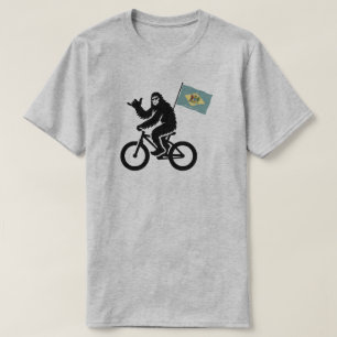 Camiseta Bigfoot en bicicleta bandera de Delaware