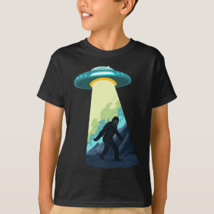 Camiseta Bigfoot Es Un Extranjero De Un Ufo