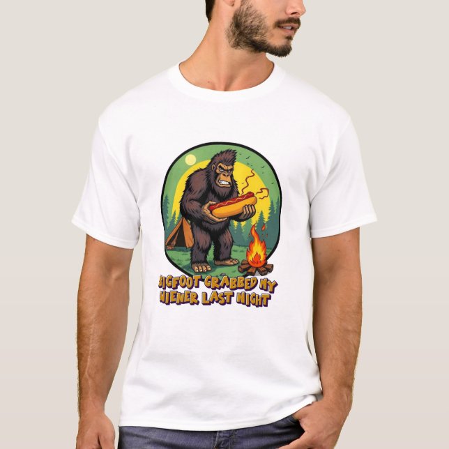 Camiseta Bigfoot Grabbed My Wiener Last Night (Anverso)