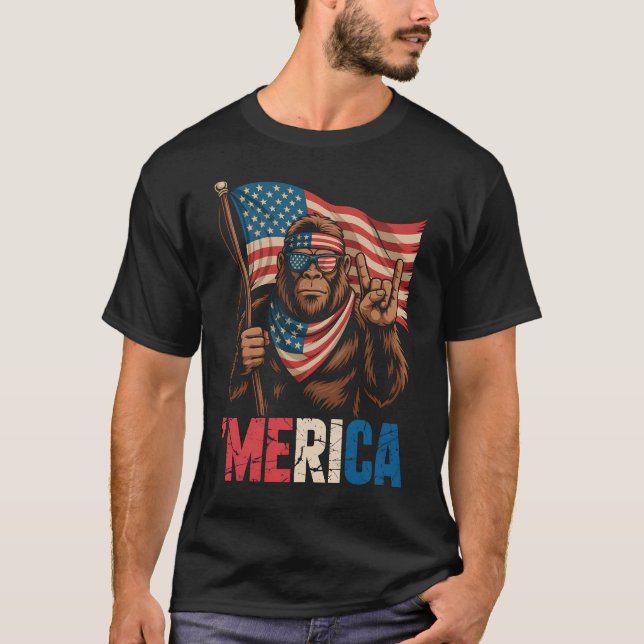 Camiseta Bigfoot Merica Rock American Flag Sasquatch USA (Anverso)