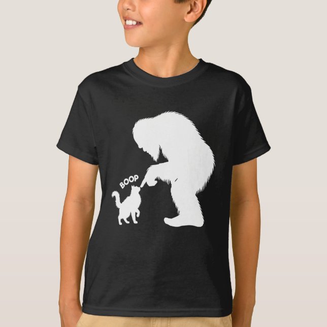 Camiseta Bigfoot Playful Long Haired Cat Boop  (Anverso)