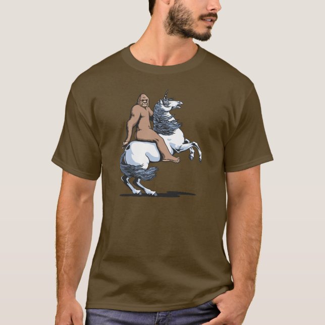 Camiseta Bigfoot que monta un unicornio (Anverso)