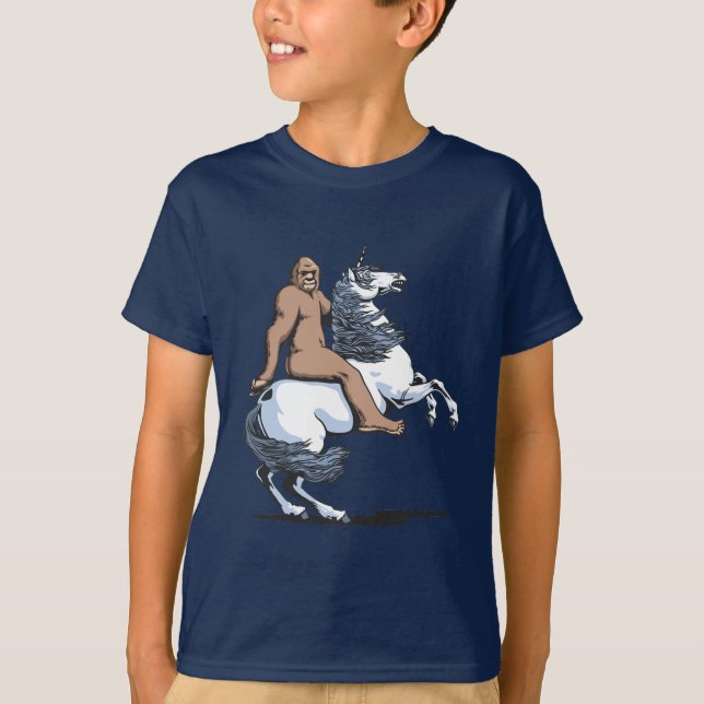 Camiseta Bigfoot que monta un unicornio (Anverso)