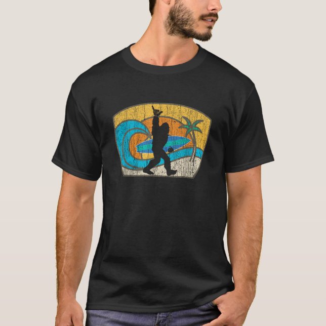 Camiseta Bigfoot Retro Surfing Gift for Shaka Aloha Surfer  (Anverso)